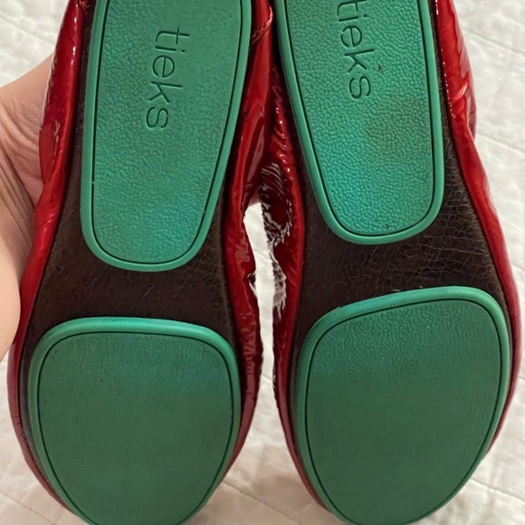 RARE Limited Edition Red Diamond Patent Tieks - Size 8 - Picture 9 of 9
